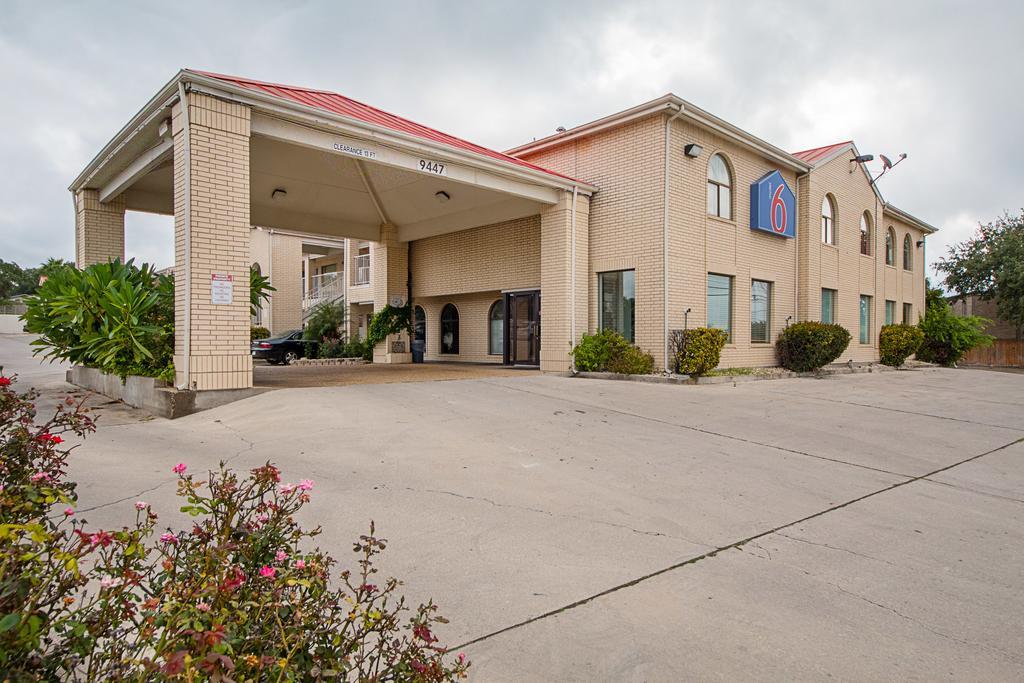 Motel 6-San Antonio, Tx - Fiesta Trails Dış mekan fotoğraf